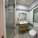 Boni *