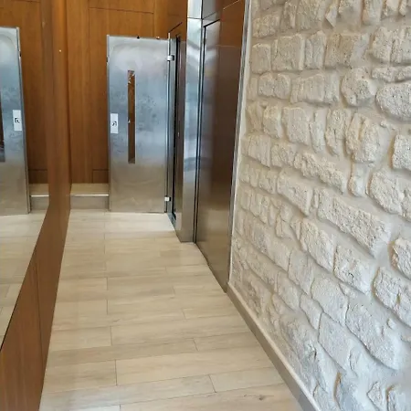 Boni Apartment